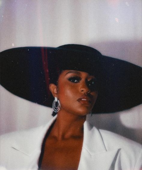 Jasmine Sullivan Aesthetic, R&b Artist Aesthetic, Jasmine Sullivan, Janet Jackson 90s Aesthetic, Janet Jackson What's It Gonna Be, Jazmine Sullivan Album Cover, Janet Jackson You Want This, Janet Jackson Cover, Jazmine Sullivan