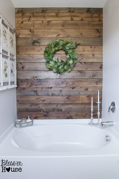 BlesserHouse Diy Rustic Bathroom, Interior Design Minimalist, Plank Walls, Diy Farmhouse Decor, Rustic Bathroom, Farmhouse Style Decorating, Bath Tub, Home Design Decor, Edison Bulb