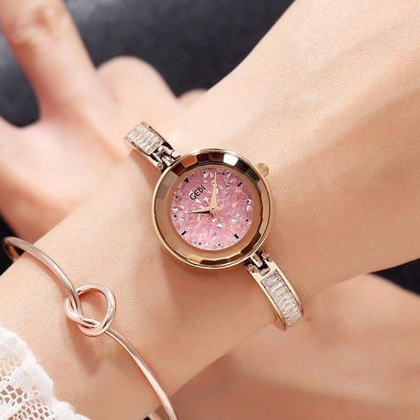 Women Watches Trends #watch #watches #womanwatches #watchwomen #watchwomenfashion Trendy Watches, Fancy Watches, Cute Watches, Swiss Army Watches, Bracelet Watches Women, Watches For Women, Womens Watches Luxury, Women Watches, Girls Watches