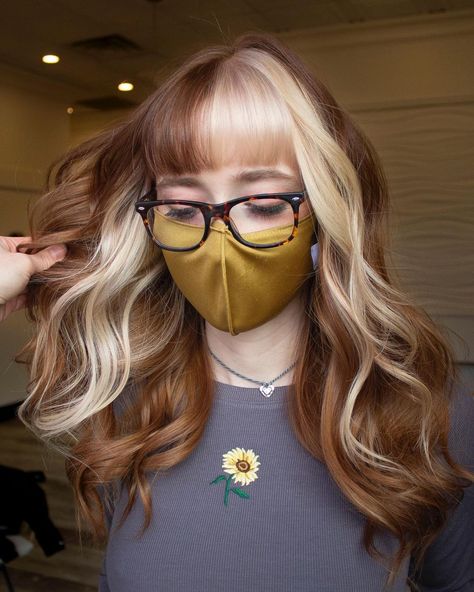 Steph Powell- Utah Hairstylist on Instagram: “Golden colorblock ☀️🌻 Would you ever try something like this!? Two of my favorite things! Warm tones and bold placement. ☺️ Color…” Color Block Hair, Two Tone Hair, Two Toned Hair, Split Dyed Hair, Ginger Hair Color, Split Hair, Block Color, Hair Colours, Hair Color And Cut