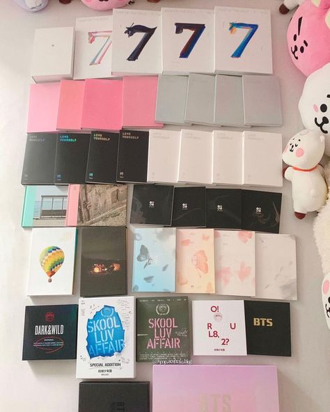 Bts Albums Collection, Bts Album Aesthetic, Army Accessories, Bts Room, Bts Style, Bts Merchandise, Album Kpop, 2024 Inspiration, Kpop Collection