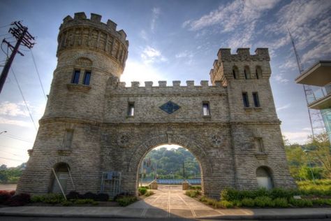 7 Worth-the-Drive Castles near Cincinnati - Cincinnati Parent Magazine Loveland Castle, Hocking Hills State Park, Covington Ky, Castle On The Hill, Castle Pictures, Eden Park, New Plymouth, Queen City, Road Trip Fun