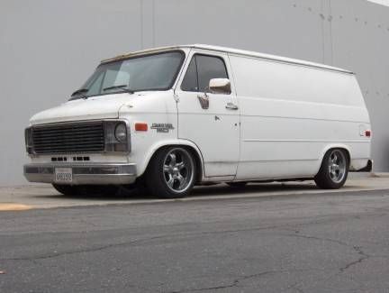 Chevy G20, 1967 Chevy C10, Van Pictures, Boogie Van, Chevy Vans, Mini Vans, Gmc Vans, Station Wagon Cars, Slammed Cars