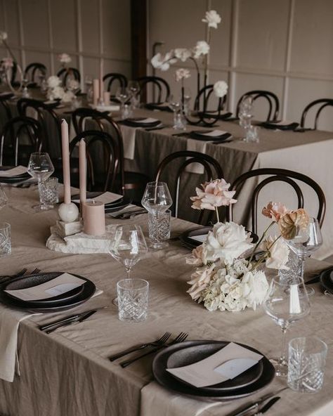 Decor Palette, Taupe Wedding, Linen Table Cloth, Beige Wedding, Cream Wedding, Moody Wedding, Elegant Table Settings, Table Wedding, Black White Wedding