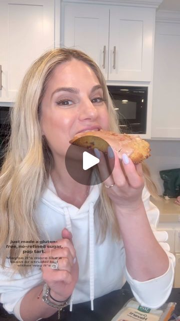 KELLY KRUGER BROOKS on Instagram: "HERE!! 👇🏻👇🏻👇🏻👇🏻👇🏻

GLUTEN FREE REFINED SUGAR FREE POP TARTS!!!!!!

Oh how I’ve missed a good Pop Tart. I used to eat them as a kid all the time the strawberry, s’mores and cinnamon sugar were 🙌🏻🙌🏻 

***Comment “Poptart” or “recipe” and I’ll DM you the link to both the recipe plus the cream cheese icing I made (ZERO REFINED SUGAR!!!) 

Who’s says eating gluten free has to be limiting or boring. 

What was / is your favorite Pop Tart flavor? 

#recipe #easyrecipe #glutenfree #glutenfreefood #baking #refinedsugarfree #poptarts #snack #strawberry #comfortfood #kidsnacks #eeeeeats #feedfeed #recipeshare" Keto Pastry, Pop Tart Flavors, Eating Gluten Free, Pop Tart, Cream Cheese Icing, Easy Baking Recipes Desserts, Gluten Free Eating, Easy Baking Recipes, Dessert Drinks