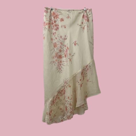 Y2k fairy asymmetric floral midi skirt Size tag... - Depop 2000s Midi Skirt, Skirt Png, Midi Skirt Y2k, Y2k Fairy, 2025 Fashion, Floral Midi Skirt, Dream Wardrobe, Floral Skirt, Size Tag