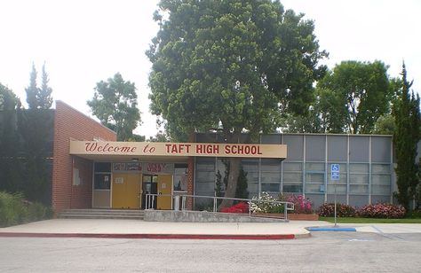 Taft High School Woodland Hills Topanga California, William Howard Taft, San Fernando Valley, Woodland Hills, Alma Mater, Wikimedia Commons, Southern California, High School, Angeles