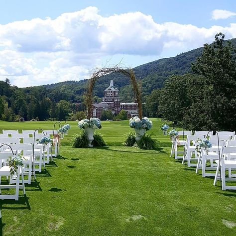 Omni Homestead Virginia, Wedding Venues Virginia, Wedding Venues West Virginia, The Homestead Resort Virginia, Budget Wedding Venue, Wedding Venues In Virginia, Low Cost Wedding, Wedding Venue Los Angeles, Cheap Wedding Venues