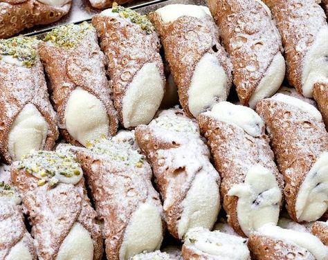 Sicily's most famous sweet                                                                                                                                                                                 More Sicilian Cannoli Recipe, Sicilian Cannoli, Italian Cannoli, Cannoli Siciliani, Cannoli Filling, Cannoli Recipe, Cannoli Cream, Italy Magazine, Italian Pastries