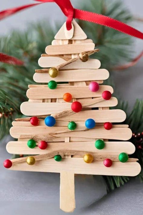 #popsiclestickchristmas #christmascrafts #christmasideas Diy Christmas Ornaments Easy Fun, Children’s Christmas Crafts, Christmas Ornaments Diy Easy, Diy Christmas Ornaments Kids, Diy Christmas Ornaments For Kids, Christmas Ornaments Kids, Christmas Ornaments Homemade Kids, Ornaments For Kids To Make, Kids Christmas Crafts Ornaments