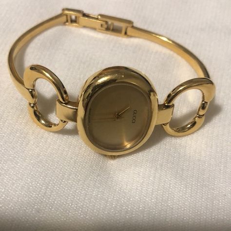 Vintage Authentic Gucci swiss Vintage Gold Watch Aesthetic, Bracelet Watch Vintage, Collectible Vintage Gold Jewelry And Watches, Vintage Gucci Watch, Gucci Vintage Watch, Gold Thumb Rings, Vintage Watches Women, Gold Watches Women, Indie Jewelry