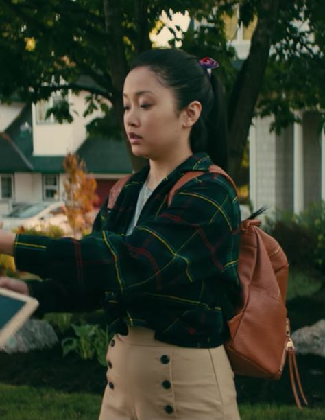 Lara Jean Covey outfits from "To All The Boys I Loved Before" Lara Jean Covey Outfits, Lara Jean Covey, Summer Designs, Movie Inspired Outfits, Flannel Outfits, Lara Jean, First Day Of School Outfit, Neue Outfits, 90s Fashion Outfits