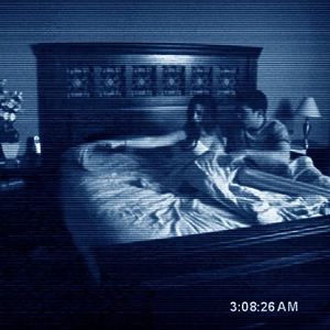 Paranormal Activity I Paranormal Activity Movie, Classic Halloween Movies, Netflix Movie List, Halloween Movies List, Best Halloween Movies, Blair Witch, Adventure Baby, Classic Halloween, Horror Lovers