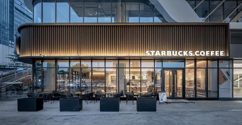 Starbucks Facade Design, Facade Design Restaurant, Starbucks Exterior Design, Cafe Exterior Design Facades, Restaurant Facade Design Architecture, Cafe Facade Design, Cafe Design Exterior, Commercial Facade Design, Facade Exterior Design