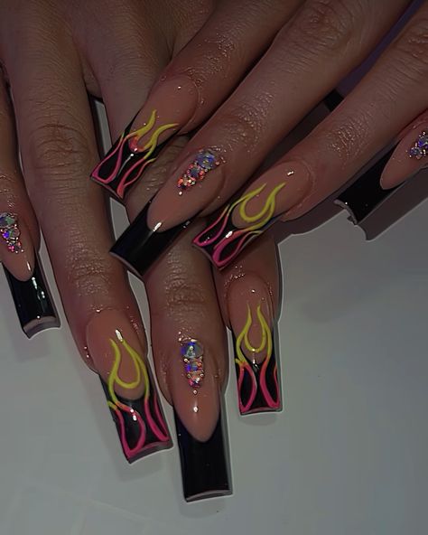 Rolling Loud Nail Ideas, Rave Nails Acrylic, Nails Corte, Flame Nails Acrylic, Rave Nails Designs, Long Nail Designs Square, Mismatched Nail Art, Racing Nails, Mismatched Nails