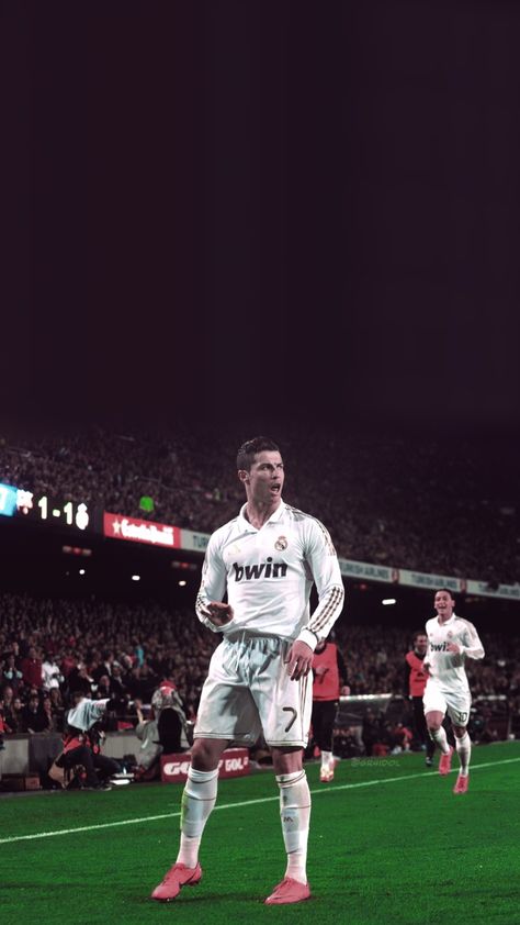 Ronaldo Asthetic Picture, Cristiano Ronaldo Celebration, Ronaldo Celebration, Ronaldo Madrid, Cristiano Ronaldo Young, Football Celebrations, Cr7 Vs Messi, Perfect Song, Cristiano Ronaldo Juventus