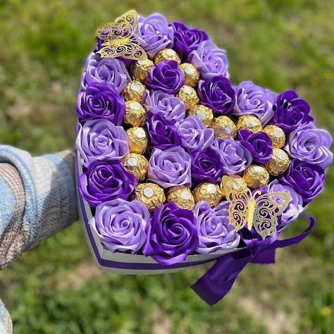 Purple Ribbon Flower Bouquet, Purple Glitter Roses Bouquet, Purple Ribbon Flowers, Purple Eternal Roses, Purple Ramos, Purple Ribbon Bouquet, Ribbon Rose Bouquet Ideas, Enternal Flowers, Purple Roses Bouquet