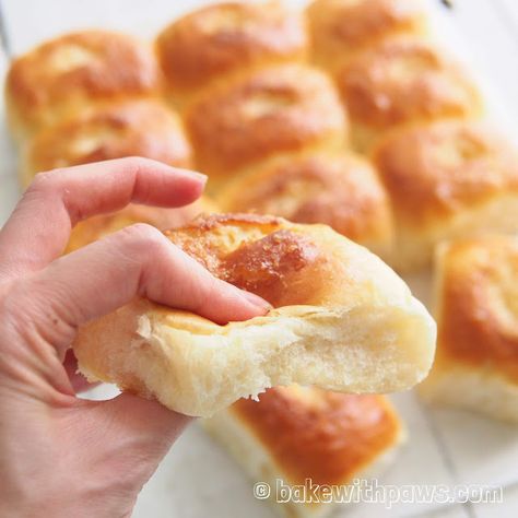 Butter Sugar Buns Baking Buns, Breads & Buns, Dough Ingredients, Bread Bun, Piece Of Bread, Bread Butter, Sweet Bread, Bread Machine, Bread Recipes Homemade