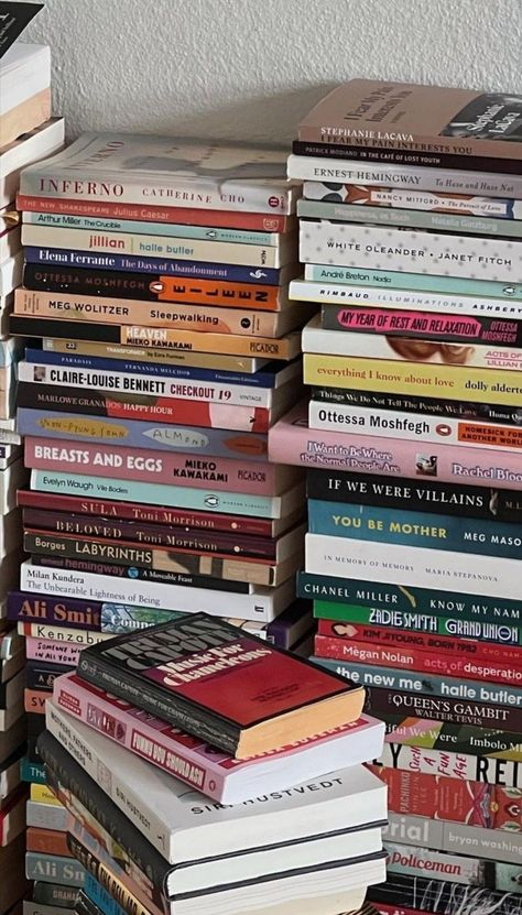 Book Piles Aesthetic, Book Pile Aesthetic, Book Worms Aesthetic, Books On Table, Book Piles, Book Pile, Pure Aesthetic, Aesthetic Lifestyle, Books Aesthetic