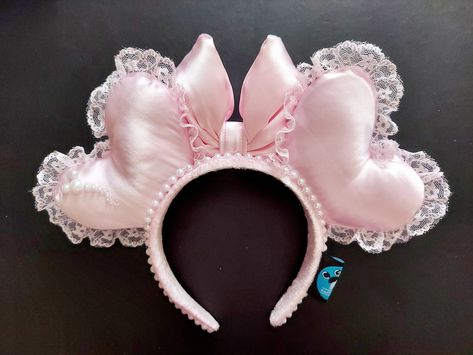 Crush Pink Mouse Ears Pearl Headband Bow Minnie Ears - Etsy Minnie Mouse And Mickey Mouse, Minnie Headband, Custom Minnie Ears, Coco Mickey Ears, Pink Minnie Ears, Alice In Wonderland Disney Ears, Custom Mickey Ears, Crochet Mouse Ears, Mickey Ears Ideas