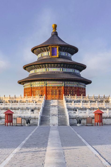 Hall of Prayer for Good Harvests is the main hall of the Temple of Heaven; picture from VCG. Korean Landscape, Asia Honeymoon, Diy Sketch, The Temple Of Heaven, Popular Honeymoon Destinations, Archeological Sites, Temple Of Heaven, Ancient Houses, Visit China