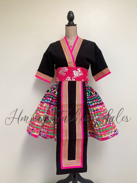 Vietnamese Outfit, Hmong Outfit, Hmong Wedding, Hmong Fashion, Eastern Fashion, Hmong Clothes, Thai Clothes, Middle Eastern Fashion, Gender Neutral Baby