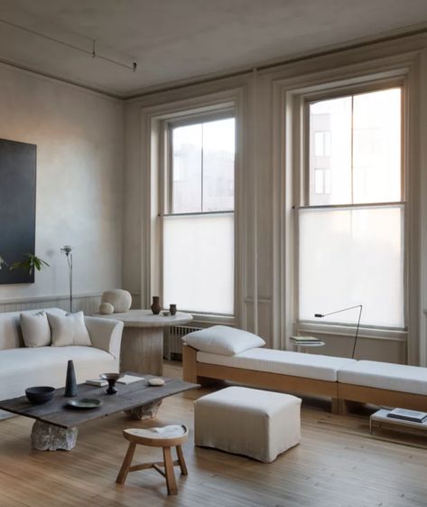 Nyc Loft Living Room, Colin King Apartment, Colin King Bedroom, Colin King Interiors, Chic Minimalist Living Room, New York Loft Apartment, Loft Apartment Interior, Loft Curtains, Wabi Sabi Furniture