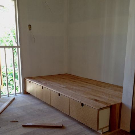 bed plinth for single bed WEST END COTTAGE: Reno - Week 26 Work Space In Bedroom, Bed Cubby, Diy Seng, Unique Tiny Home, Tiny House Bed, Tiny Home Ideas, Workers Cottage, Tiny House Hacks, Seating Ideas