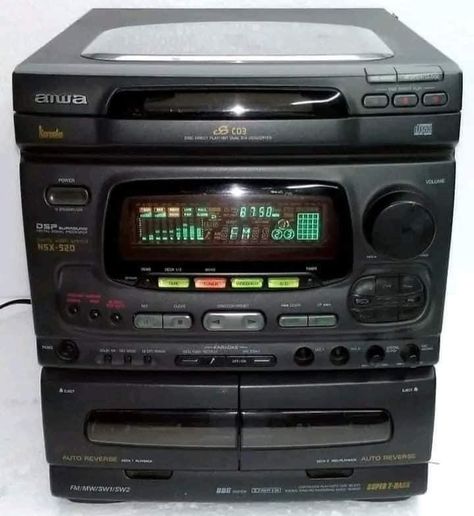 Retro Stereo, Vintage Stereo, Dwelling On The Past, Small Town Life, Sound Systems, Street Lights, Stereo System, Cassette Player, Audio Player