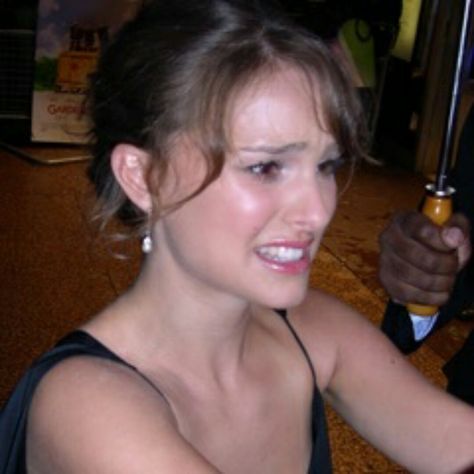 Natalie Portman, Fabulous Fashion, Beauty Products, A Woman, Boutique, Beauty, Black