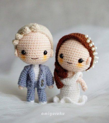 Couple Amigurumi, Crochet Wedding Gift, Handmade Wedding Gifts, Wedding Doll, Crochet Wedding, Crochet Bunny, Crochet Doll Pattern, Fairy Dolls, Wedding Cake Topper