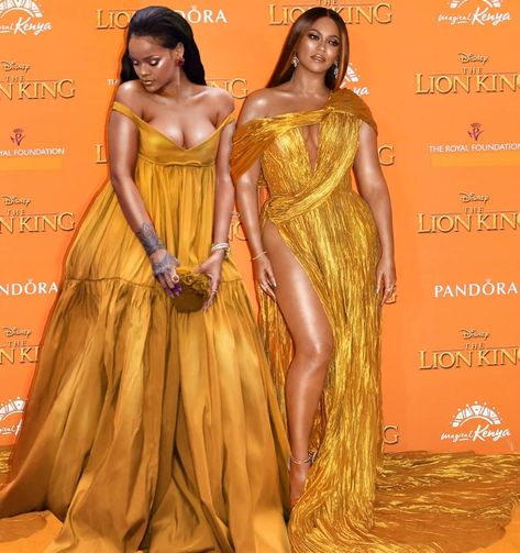 😍👑 #beyoncé #rihanna inspired by @whatsupbeyonce Beyonce Tidal, Rihanna Beyonce Nicki Minaj, Obsessed Beyonce Movie, Beyoncé Performing, Beyonce Lion King Premiere, Getting Fired, Beyonce Knowles, Beyonce, Rihanna