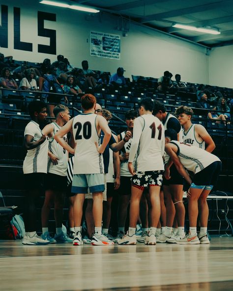 Summer 🏀 #basketball #highschoolbasketball #explore #sportsphotography #parismoua Basketball Boys Aesthetic, Skater Wallpaper, Highschool Basketball, Is It My Fault, Basketball Aesthetic, Basketball Boys, Summer Basketball, Basketball Season, Sports Photography