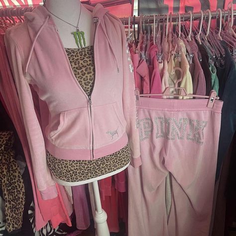 vintage victoria secret pink rhinestone baby pink... - Depop Victoria Secret Tracksuit, Pink Leggings Outfit, Pink Tracksuit, Vintage Victoria Secret, 2000s Clothes, Victoria Secret Outfits, Pink Rhinestones, Pink Leggings, Y2k Fashion