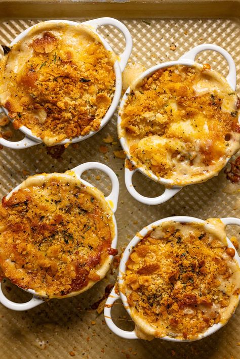 Baked mac and cheese gnocchi in mini cocottes on a baking sheet. Mac And Cheese Gnocchi, Mini Cocotte Recipe Dinners, Mini Cocette Recipes, Mini Cocotte Recipes, Mini Casserole Dish Recipes, Ramekin Recipes, Oven Mac And Cheese, Mini Cocotte Recipe, Casserole Dish Recipes