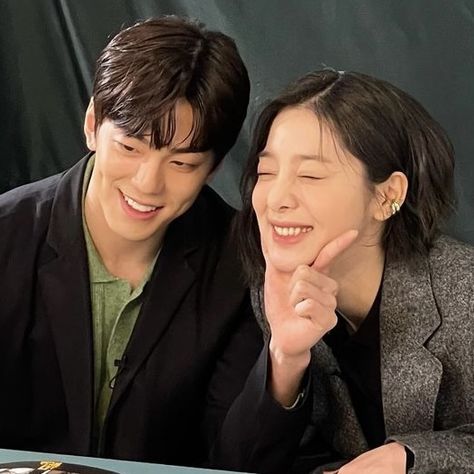 Mingue Kim Business Proposal, Kim Minkyu And Seol Inah, Mr Kang Business Proposal, Kim Min Kyu And Seol Inah, Kim Mingue And Seol Inah, The Business Proposal Kdrama, Seol Inah Business Proposal, Kim Minkyu Business Proposal, Proposal Selfie