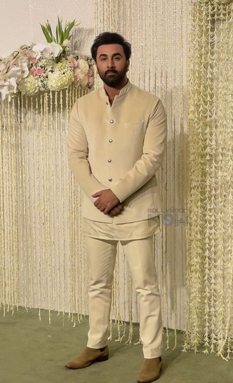 Reception Dress Groom Indian, Beige Suit For Groom, Men Engagement Outfit Indian, Jodhpuri Kurta For Men, Mens Indian Wear Wedding, Boys Wedding Outfit Indian, Short Sherwani For Men, Beige Fitted Bandhgala For Reception, Men Wedding Dresses Indian