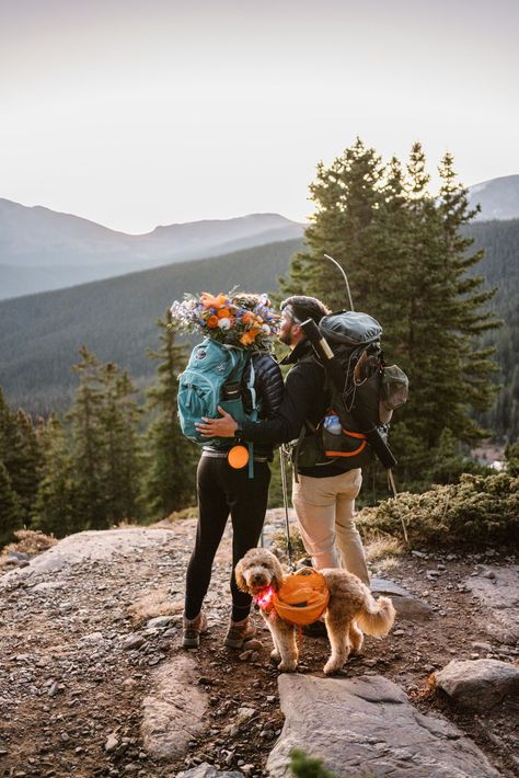 Elopement Outdoors, Hiking Elopement Outfit, Dog Elopement, Engagement Hiking Photos, Hiking Photography Couples, Hike Engagement, Hiking Elopement Weddings, Hiking Elopement, Hiking Picture Ideas