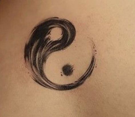 Cool Ying Yang Tattoo, Tattoo Yin Yang Ideas, Yen Yang Tattoo Ideas, Ying Yang Tattoo For Women, Small Yin Yang Tattoo Ideas, Ying Yang Tattoo Ideas, Ying And Yang Tattoo, Unique Ying Yang Tattoo, Tattoo Ideas Female Finger