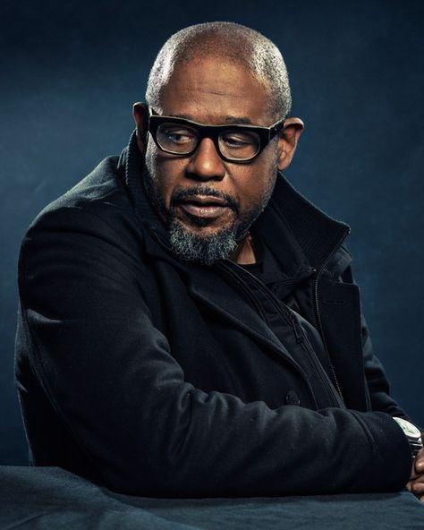 Forest Whitaker, *Burden* The Great Debaters, Forest Whitaker, Mens Inspiration, Black Actors, Liam Neeson, Fitness Photography, Weird Pictures, White Photo, Studio Portraits