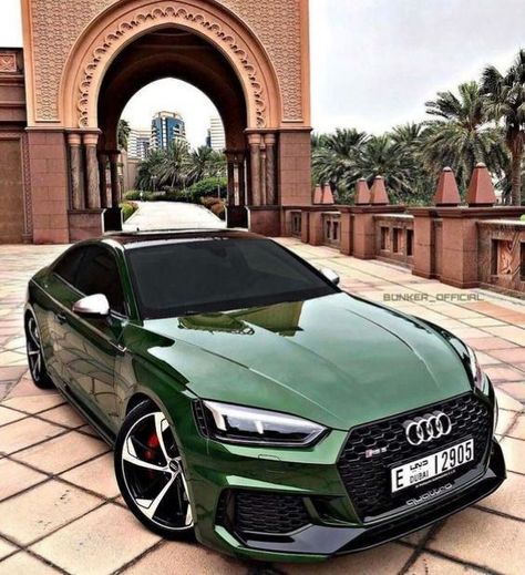 Rs5 Audi, Wallpaper Hippie, Auto Jeep, Carros Bmw, Luxury Cars Audi, Road King Classic, Audi R8 V10, Auto Design, Aston Martin Vanquish