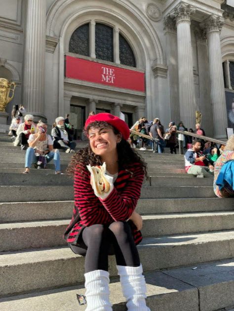 #jazzy#anne#jazzyanne#annejazzy#jazzy#fuzz#jazzyfuzz#fuzzjazzy#youtuber#me#and#my#hot#dog#at#the#met#meandmyhotdogatthemet#youtube#hot#dog#hotdog#the#met#themet#❤ | • @YouTube ------------------------------------------------------------------ (���📸: @jazzyfuzz 💞) Jazzy Anne, Seven Super Girls, Supergirl, Hot Dogs, Picture Video, Youtubers, Cool Girl, Celebrities, Clothes