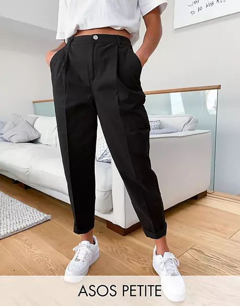 Chinos Women Outfit, Trousers Women Outfit, Outfit For Petite Women, Outfits For Petite, Black Chino Pants, Chino Pants Women, Conservative Outfits, Womens Chinos, Black Chinos