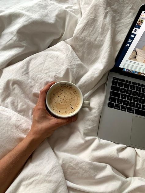 🪐 on Twitter: "slow & calm thursday morning… " Coffee In Bed, Cream Aesthetic, Coffee Photography, Aesthetic Coffee, A Cup Of Coffee, Coffee And Books, Beige Aesthetic, Brown Aesthetic, Instagram Inspo