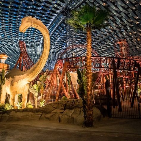 Img Worlds Of Adventure Dubai, Indoor Amusement Parks, Dubai Attractions, Dubai Aesthetic, Dubai Tour, Dubai World, Adventure Theme, Dubai Hotel, Visit Dubai