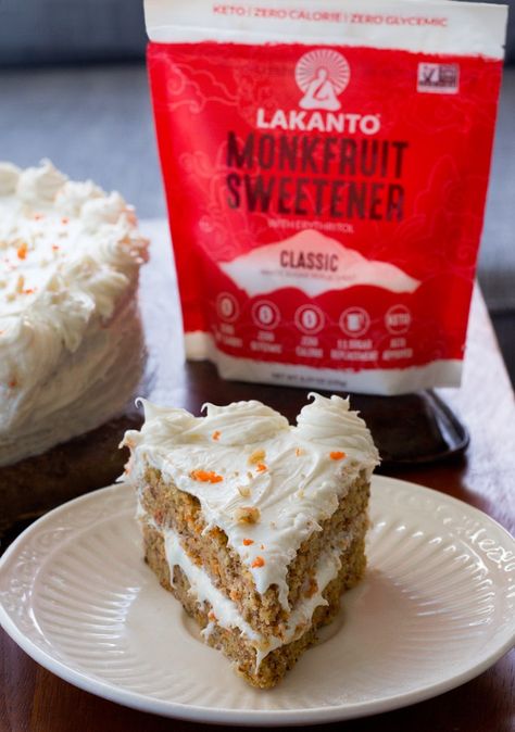 Keto Carrot Cake Recipe, Low Carb Pies, Keto Carrot Cake, Homemade Frosting Recipes, Sugar Free Carrot Cake, Cake For Easter, Low Carb Cakes, Recipe With Cream Cheese, Chocolate Covered Katie