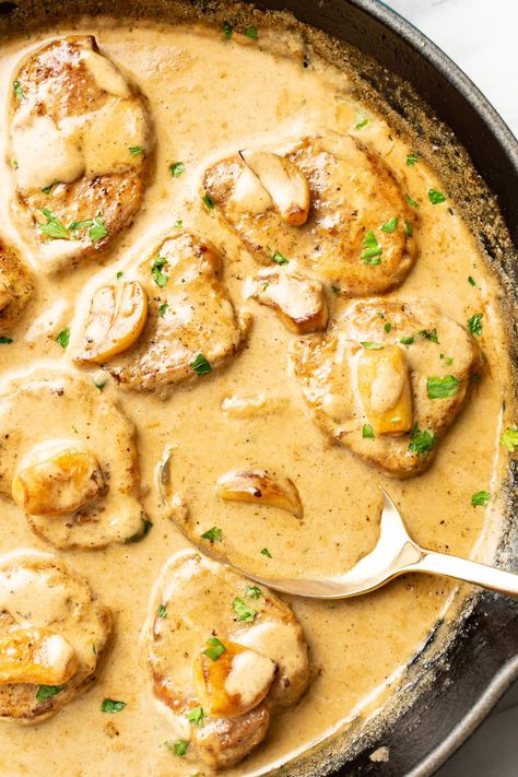 Creamy Garlic Pork Tenderloin Sauce For Pork Tenderloin, Garlic Pork Tenderloin, Easy Pork Tenderloin Recipes, Leftover Pork Tenderloin, Easy Pork Tenderloin, Garlic Pork, Pork Entrees, Pork Sauce, Pork Tenderloin Recipe