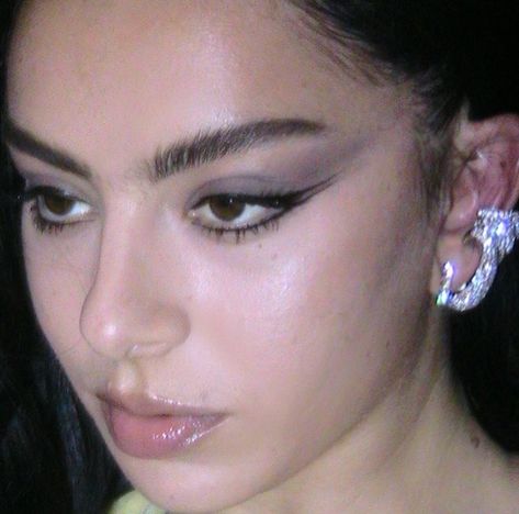 Make Up Inspo, The Goat, Make Me Up, Charli Xcx, Makeup Goals, Pretty Makeup, Aesthetic Makeup, Beauty Inspiration, Makeup Inspo