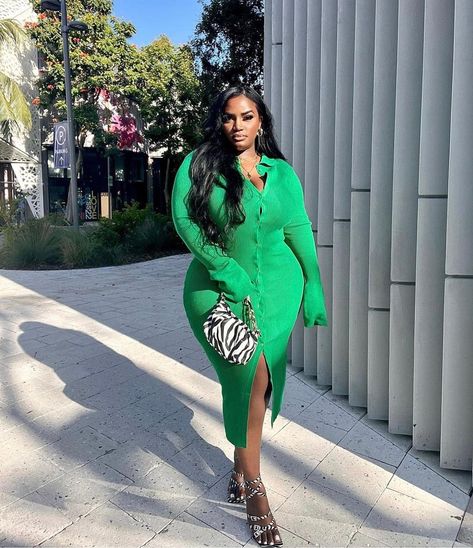 ShopPinkPlastic’s Instagram post: “this shade of green is regal 😍 #pinkplasticbabez @iamchanel_b ⠀ - tap photo to shop ✨” Kelly Green Sweater, Green Dress Outfit, Vivian Dress, Mimi Dress, Green Sweater Dress, Mini Dress Hot, Zebra Dress, Extra Long Sleeves, Miami Fashion