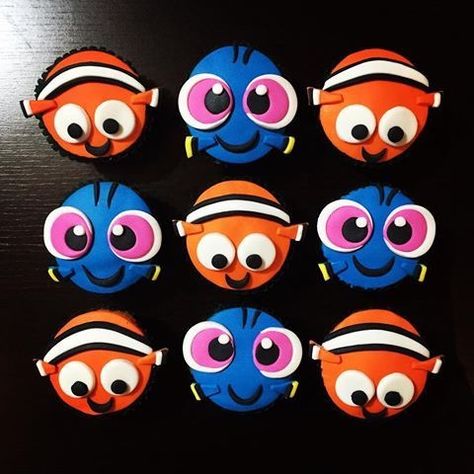 Dory Cupcakes, Finding Dory Cupcakes, Peppa Birthday, Nemo And Dory, Finding Dory Birthday Party, Dory Birthday Party, Finding Dory Party, Finding Dory Birthday, Baby Dory